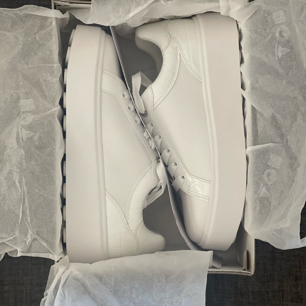 NWT Romey Platform Optic White Michael Kors Shoes, W7.5